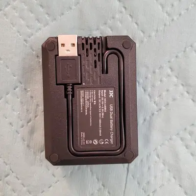 Multi-Battery USB Charger for Ricoh DB-110 and Olympus LI-90B photo 3