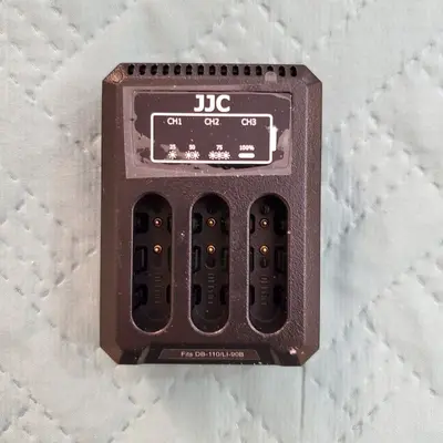 Multi-Battery USB Charger for Ricoh DB-110 and Olympus LI-90B