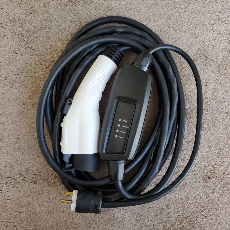 Level 2 EV Fast Charger, 110V/240V, 16A, J1772