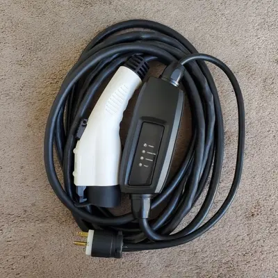 Level 2 EV Fast Charger, 110V/240V, 16A, J1772