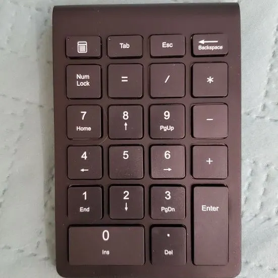 RF304 22-Key Ultra-Thin Wireless Numeric Keypad, 2.4G USB