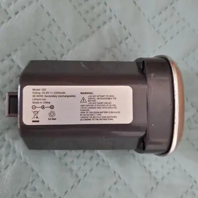 Lubluelu 202 Cordless Vacuum Rechargeable Battery, 2200mAh photo 2