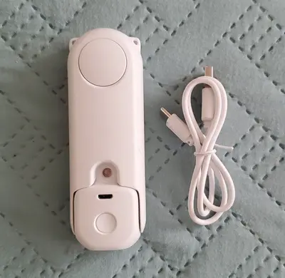 Personal Handheld 2-in-1 Fan with Water Mist Spray photo 4