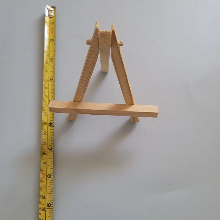 Wooden Embroidery Hoop Stand, 4 Pieces