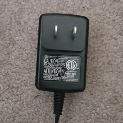 Shark XA75N OEM Charger for Pet Perfect Cordless Hand Vac SV75 Series photo 2