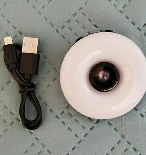 Rechargeable LED Ring Flash Clip Light with Wide-Angle Lens for Phones