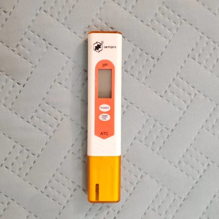Portable LCD Digital pH Meter Pen for Aquarium, Pool, Water and Wine