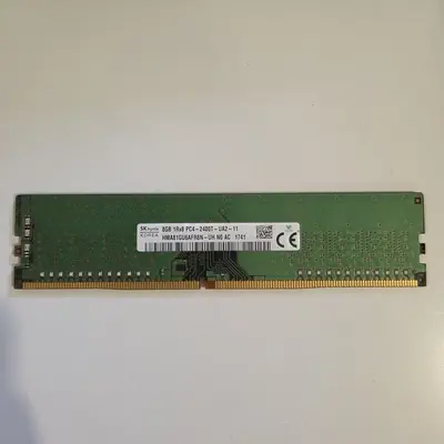 SK Hynix 8GB DDR4-2400 288-Pin DIMM Memory, HMA81GU6AFR8N