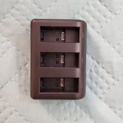 Triple Bay Battery Charger for GoPro Hero 5 (BC-GP5C)