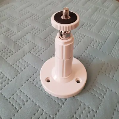 360-Degree Rotating Metal Wall/Ceiling Mount Bracket for Cameras