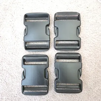 Quick Side Release Buckle Clips, Heavy Duty Plastic, 4 Pieces