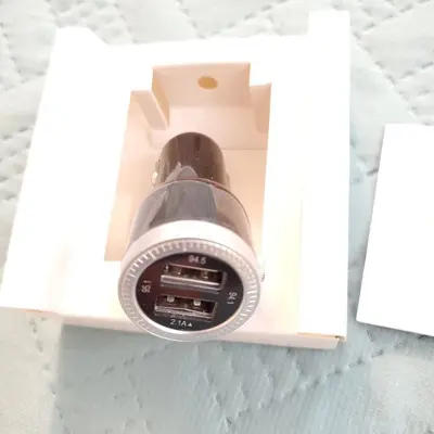 Safergo Bluetooth FM Transmitter with 24W 4.2A Dual USB Car Charger photo 4