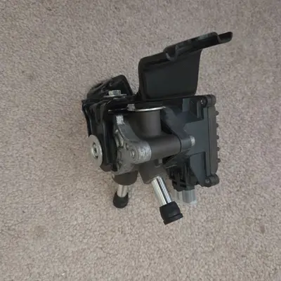 OEM Toyota ZVW52 Prius Oil Pump Assembly with Motor 35300-47010 photo 3