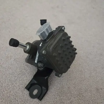 OEM Toyota ZVW52 Prius Oil Pump Assembly with Motor 35300-47010