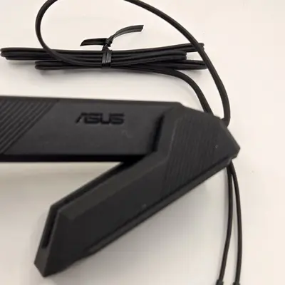 ASUS ROG Strix X670E-A Gaming WiFi 6E Antenna, Original photo 2