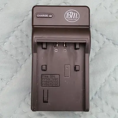 Battery Charger for Sony NP-FP30/40/50/60/70/90 and NP-FH Batteries