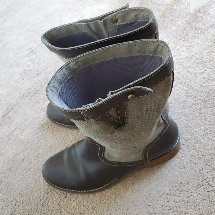 Timberland Women's Fabric and Distressed Leather Boots A1B94