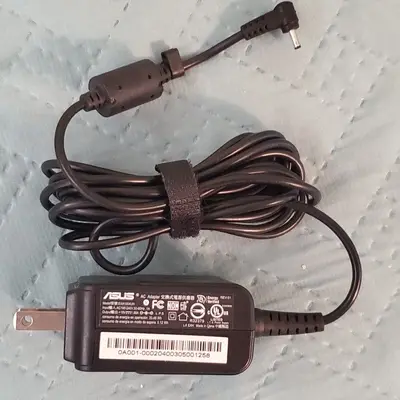 Original ASUS EXA1004UH 19V 1.58A 30W Charger for Eee PC