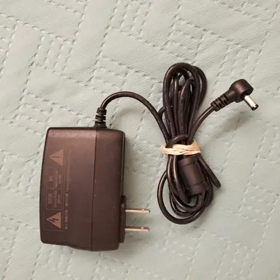 Original 9.5V 1A AC/DC Adapter for Casio ADE95100LU Keyboards photo 2