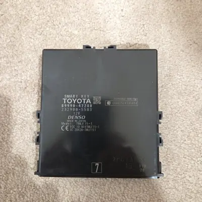 Toyota Prius Prime Smart Key Control Module 89990-47280, 2017-2020