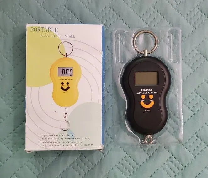 Fuzion Smile Portable Electronic Luggage Scale, up to 40 kg