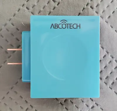 Abco Tech 4-Port USB Multiple Charger for iPhone, iPad and Samsung photo 2
