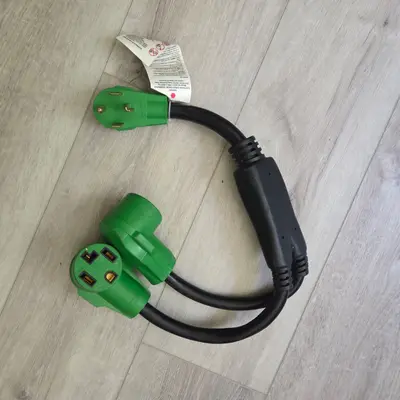 RVMATE 30A Dryer Splitter, NEMA 14-30P to Two 14-30R, 26.5 in