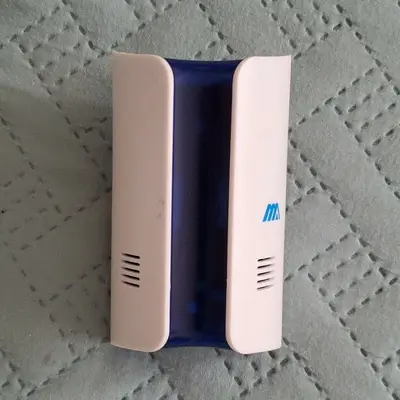 Electromagnetic and Ultrasonic Pest Repeller for Mice and Bugs photo 1
