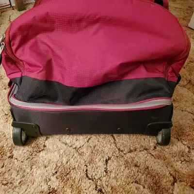 High Sierra Sportour 34" Drop-Bottom Wheeled Duffel photo 2