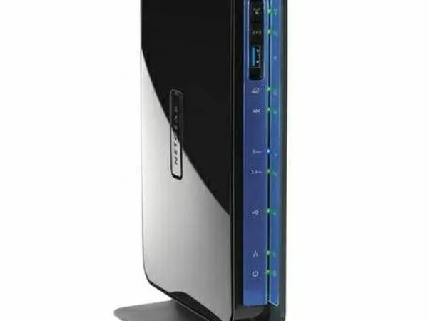Used Wireless Routers and Modems: Linksys E1200, D-Link DGS-2208