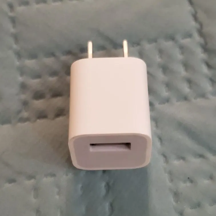 Original Apple A1385 5W USB Power Adapter